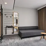 Hotel Moxy 3*