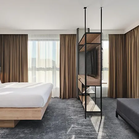 Moxy Hotel Varsovia