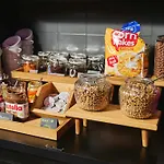 Moxy Отель