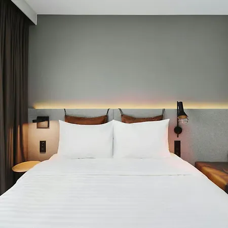 Moxy 3* 华沙